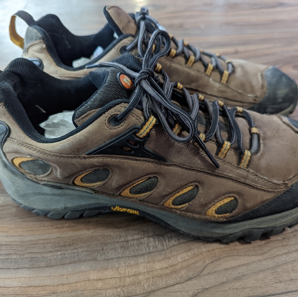 Merrell Moab 2 hiking boots